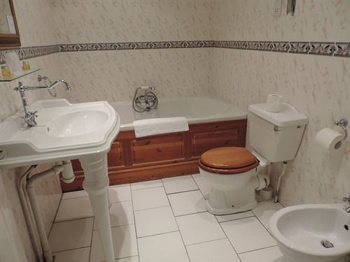 אילפרקומב Bath House Hotel מראה חיצוני תמונה